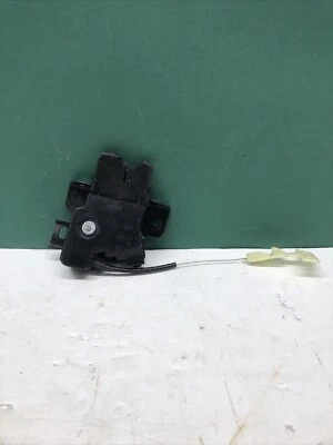Actuador de bloqueo de pestillo de maletero trasero Ford Mustang 2010-2014 OEM DR3A-7643282-AA Foto 1 de 4