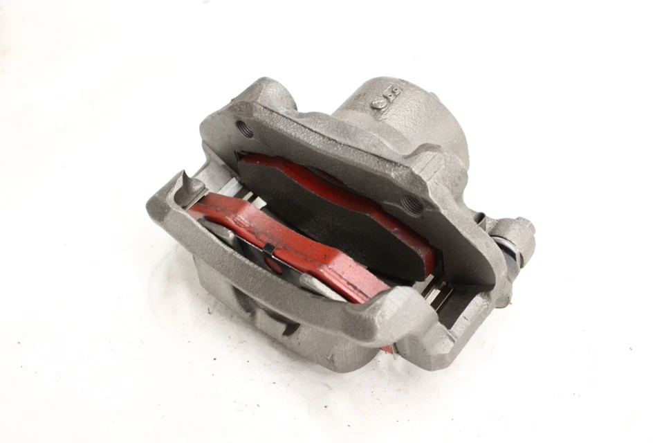 Pinza de freno delantera izquierda cargada izquierda para camioneta Nissan D21 remanufacturada 1986-97 Foto 1 de 4