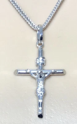 3.66g 18k White Gold 1.5mm Wheat Chain Jesus Crucifix Pendant 18” Necklace X80 - Image 1 of 4
