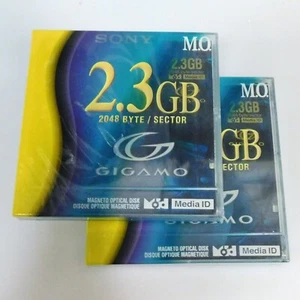2x SONY Gigamo 2,3GB MO-Disc Magneto Optical Disk ~mit Rechnung - Afbeelding 1 van 5