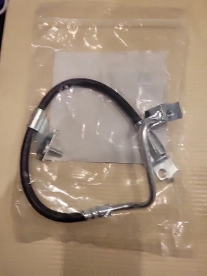 Manguera hidráulica de freno CARQUEST BHA380889 para Jeep Wrangler 97-06 Foto 1 de 2