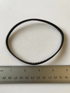 Parte per macchina da cucire Singer 6215C - cinghia - Foto 1 di 2