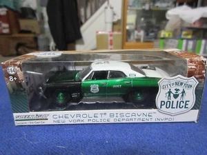 GreenLight GREEN MACHINE NYPD NYC New York City Police 1967 Chevy Biscayne 1:64 - Picture 1 of 6
