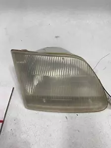 99 FORD EXPEDITION Right Passenger Headlight Clouding - Picture 1 of 1