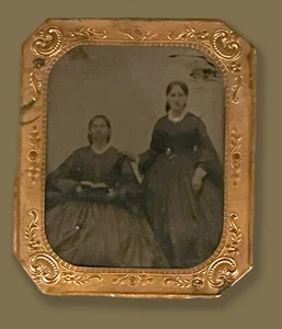 Antique Tintype Photograph of 2 Women in Decorative Copper Matte, 6th Plate - Picture 1 of 3