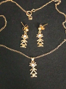Set aus Halskette und Ohrringen 14 Karat Gold gefüllt klar Kristall Mädchen Motiv Kinder - Bild 1 von 7