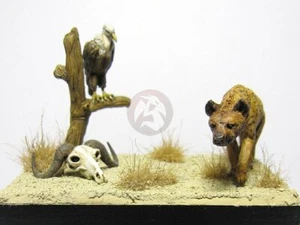 Cix Models 54mm 1/35 iena africana e avvoltoio arroccato con teschio gnu CIXM54006 - Foto 1 di 1