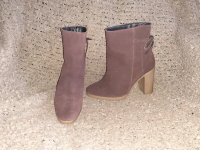 $1195 PIERRE HARDY-Botines de gamuza sangre de buey-lazo trasero-tacón bloque-talla 39-casi como nuevos Foto 1 de 4