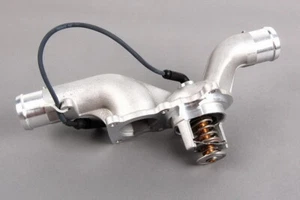 Original VW Phaeton Touareg Coolant Regulator Housing with Thermostat 07Z121111 - Picture 1 of 1