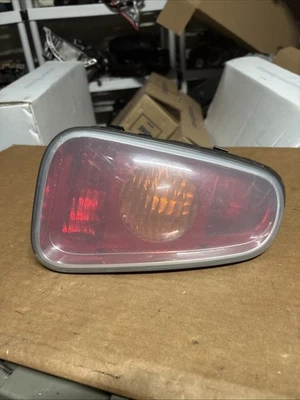 Conjunto de lámpara de luz trasera izquierda lado izquierdo Mini Cooper 2005-2008 OEM VALEO 89023373 Foto 1 de 4