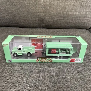 TW24 M2 Machines 1970 C60 Truck & 1966 Corvette 427 with Trailer Coca Cola - Picture 1 of 6