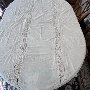 Antique Madeira Tablecloth Linen Hand Embroidered Cut Work 114 x 65 Crochet - Picture 1 of 9