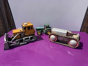 Vintage 9" Stationary All Metal Caterpillar Display Tractor(3pcs) Lot - Picture 1 of 8