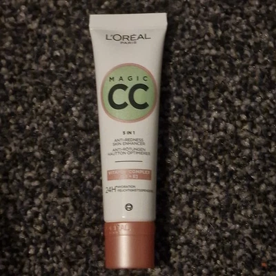 LOreal Cest Magic CC Cream Anti-Redness 30ml - Image 1 of 2