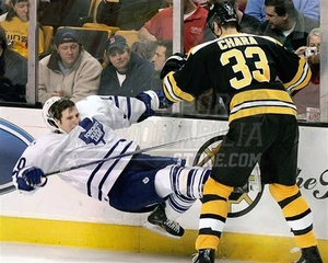 Zdeno Chara Boston Bruins check along the boards 8x10 11x14 16x20 photo 640 - Picture 1 of 1