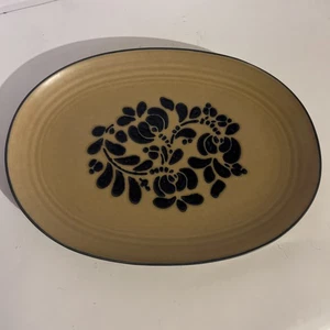 Pfaltzgraff Folk Art 14 1/8" Oval Serving Platter - Picture 1 of 4