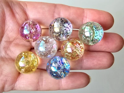 30 TRANSPARENT GLITTER 16mm Round Acrylic Beads Christmas Xmas Jewellery Making - Image 1 of 4