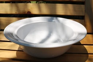 Corning Ware White Floral L21 1.5 QT Casserole Serving Bowl Embossed Leaf No Lid - Picture 1 of 10