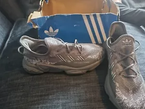 Adidas OZ Weego Adipreme Talla 6 Reino Unido Zapatos para Correr - Imagen 1 de 5