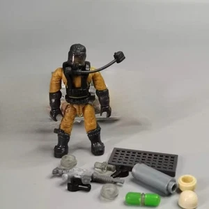 Mega Construx Bloks Call of Duty COD Artificer Diver Yellow with Weapon Figure - Picture 1 of 4