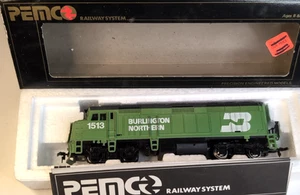 PEMCO - EMD F-40/ FP-40 (tipo cappuccio) Locomotiva diesel "BURLINGTON NORTH" - HO - Foto 1 di 10