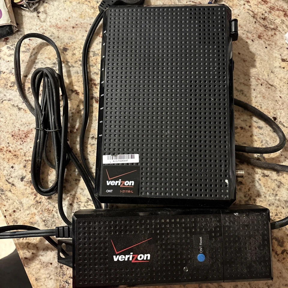 Verizon Cable Modem - Image 1 of 1