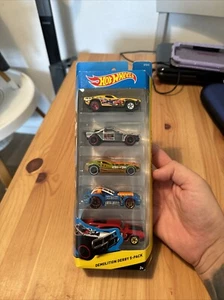 2014 Hot Wheels set/Pack of 5 DEMOLITION DERBY Cars BFB40 - Picture 1 of 10