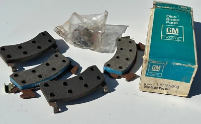 NOS GM 1978-1981 Buick Chevy Oldsmobile Front Disc Brake Pad Set 1155098 Manual — 第 1/4 张图片