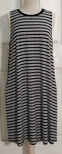 Sleeveless Knit Dress Size XL (16-18) Black & White Stripe Time & Tru w/Pockets - Picture 1 of 12