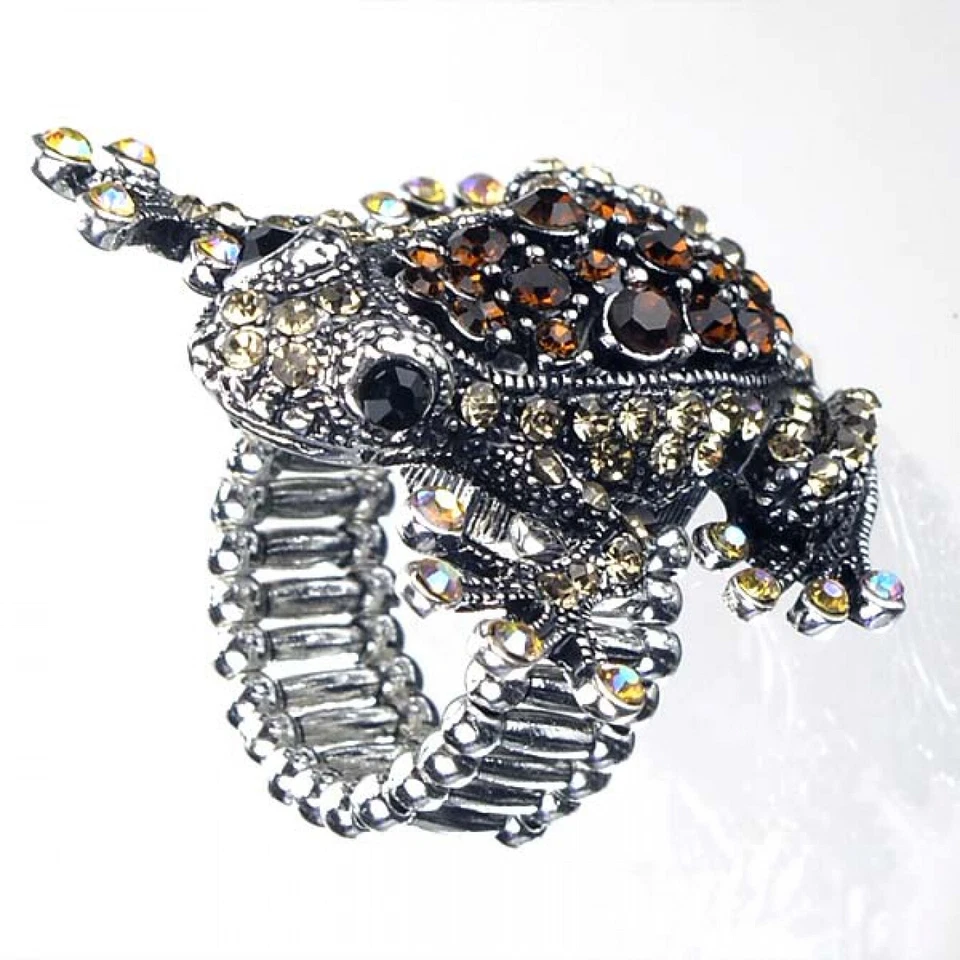 Girlie- Ring Totenkopf beweglicher Kiefer Orangener STRASS