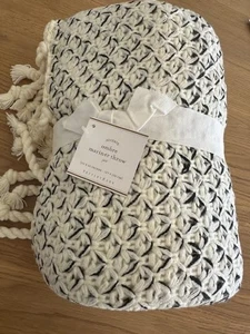 Pottery Barn Ombre Mariner Throw Indoor Outdoor Throw Blanket Ivory Black NEW - Picture 1 of 5