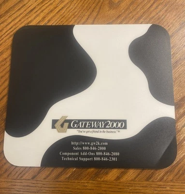 Vintage Gateway 2000 Vintage Cow Print Computer Mouse Pad Classic Design - Image 1 of 4