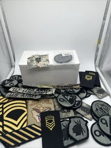 Konvolut Militär Aufnäher und mehr, Brave Rifles, 9/4, Sergeant, US Army - Bild 1 von 9