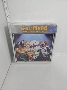 Garfield 25th Anniversary Collectors Tin 550Pc Jigsaw Puzzle Poker Gambling Dogs - Picture 1 of 6