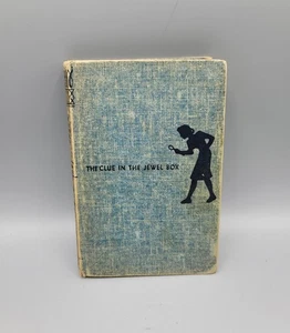 NANCY DREW #20 CLUE IN THE JEWEL BOX CAROLYN KEENE DJ G&D 1953 - Imagen 1 de 4