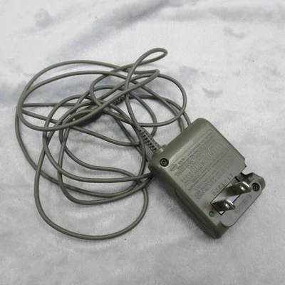 Official Nintendo DS Lite AC Adapter Wall Charger OEM USG-002 Plug In - Image 1 of 4