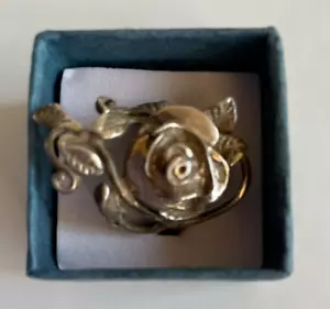 Womens Sterling Silver Rose and Vine Flower Ring Size 8 and a Ring Gift Box - Picture 1 of 10