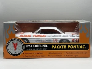 1/18 ERTL AMERICAN MUSCLE PACKER PONTIAC 1962 PONTIAC CATALINA WHITE BOX WEAR - Picture 1 of 7