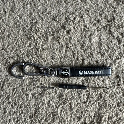 Portachiavi in pelle Maserati - Portachiavi premium con logo per proprietario Benz - Immagine 1 di 3