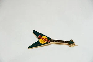 STOCKHOLM GREEN V NECK GUITAR HARD ROCK CAFE PIN - Picture 1 of 2