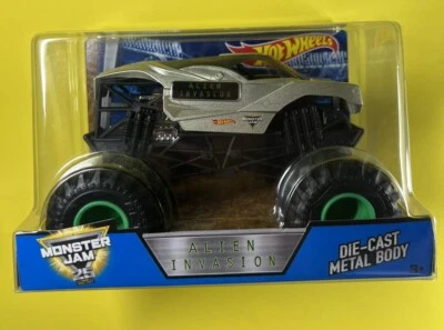 2017 MONSTER JAM ALIEN INVASION HOT WHEELS 1:24 SCALE DIE CAST HTF NEW - image 1 of 4