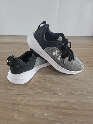 Under Armour Essential Zapatos para Correr y Correr para Hombre Negros, Grises y Blancos-Talla 8 Foto 1 de 4
