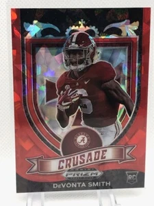 2021 Panini Prizm Draft Picks DEVONTA SMITH Rookie Crusade Red Ice Eagles RC - Foto 1 di 2