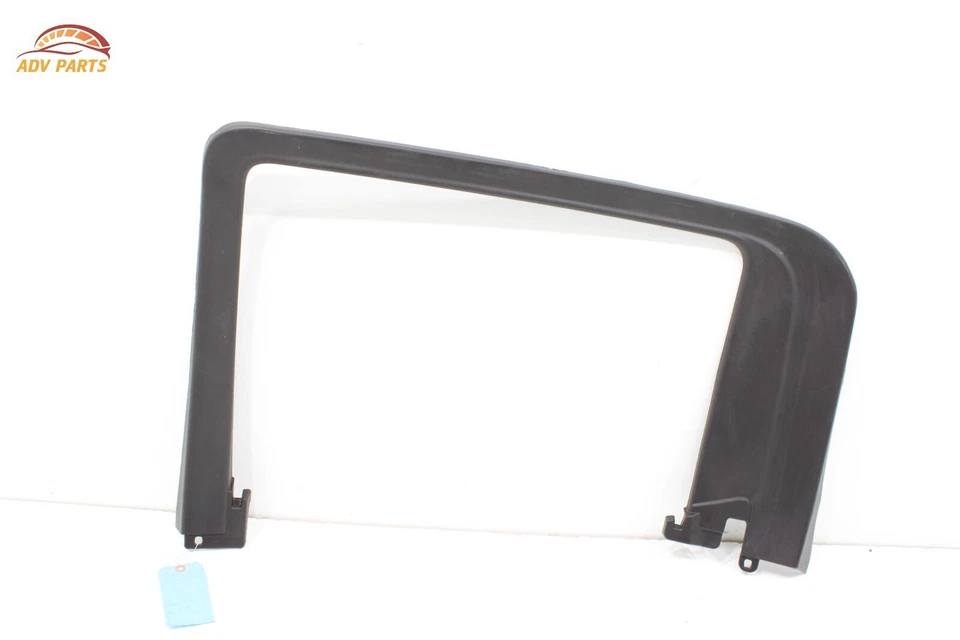 2019-2023 CHEVROLET SILVERADO 1500 REAR RIGHT DOOR WINDOW FRAME TRIM COVER OEM - Image 1 of 4