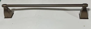 Toallero Brizo 18" bronce cepillado 69518-BZ - Imagen 1 de 7