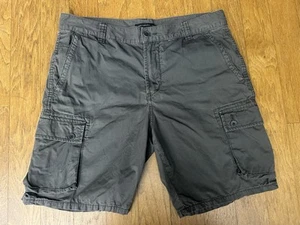 JOHN VARVATOS ~ Pantalones Cortos Carga Para Hombre Verde Frente Plano ~ Talla 33 - Imagen 1 de 8