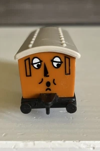 Annie Passenger Car Thomas & Friends Plastic Train Car ERTL 2001 - Picture 1 of 5