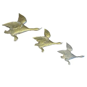 Vintage 70er Jahre fliegende Enten Wandbehang Gänse Dekor Kunst MCM Metallguss 3 Stück - Bild 1 von 10
