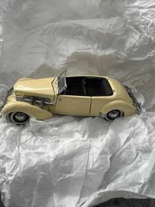 Franklin Mint 1937 Cord 812 Phaeton Coupe 1:24 Precision Die Cast Model Car - Picture 1 of 1