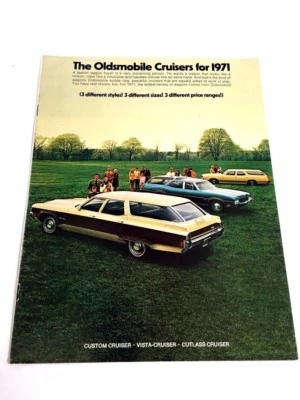 1971 Oldsmobile Custom Cruiser Vista Cutlass Wagon Sales Brochure Catalog Foto 1 de 3